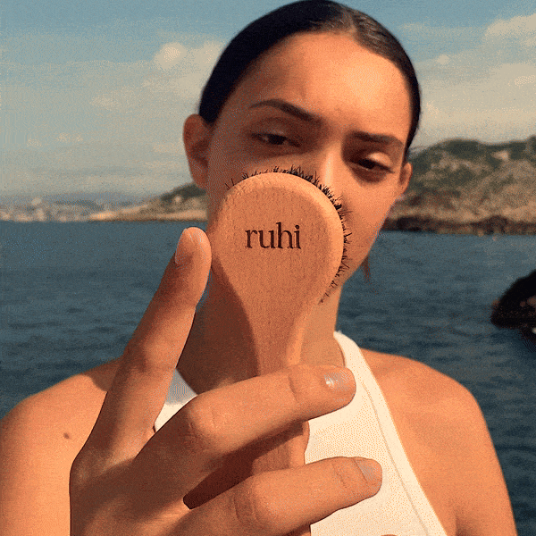 ruhi The Iconic Facial Dry Brush for Lymphatic Drainage Massage
