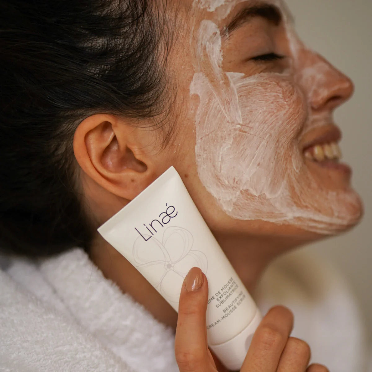Linae Organic Facial Mouse Scrub, 50ml