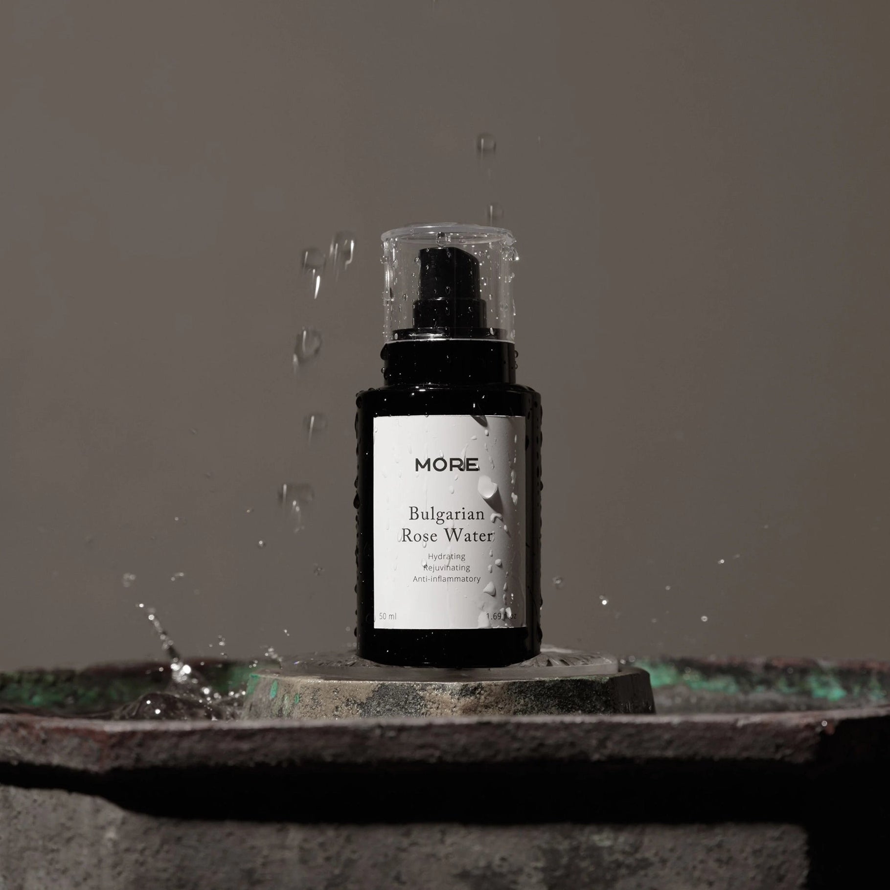 MORE ekologiška bulgariškų rožių veido dulksna, 50 ml